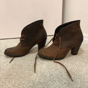 Brown leather boots booties with heel